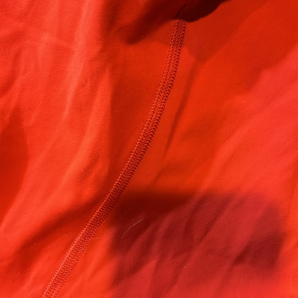 Lululemon - Picture 7 of 8